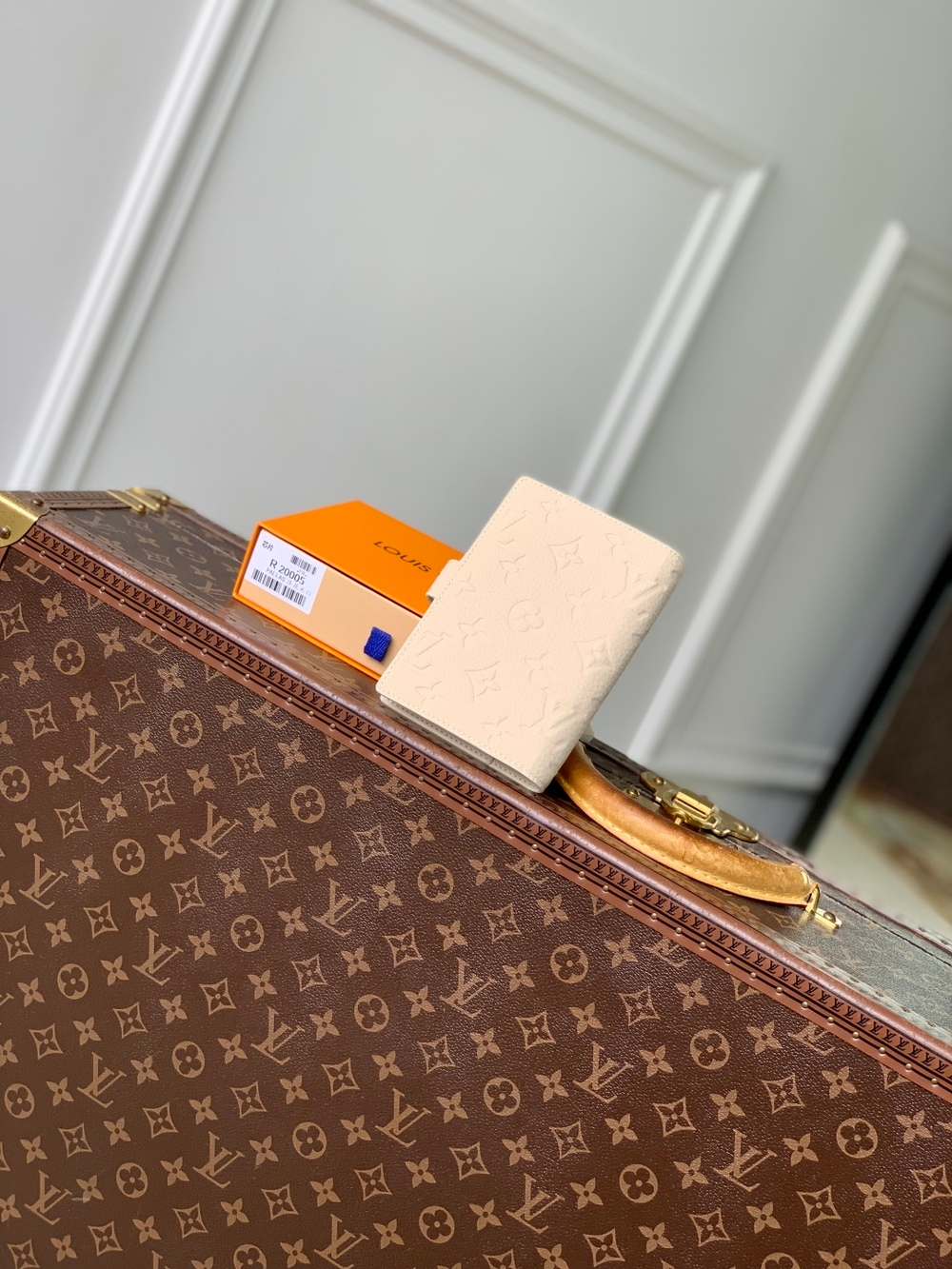 Louis Vuitton Small Ring Agenda