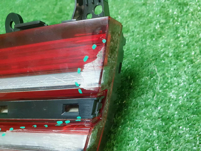 Фонарь правый внутренний Genesis G80 2 (2020-н.в.)