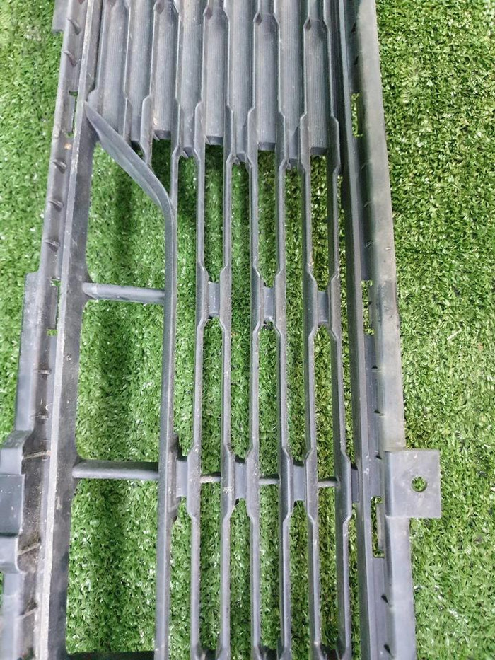 Решетка переднего бампера Kia Cerato 4 (2018-2021)