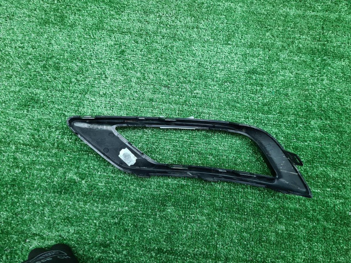 Накладка заднего бампера левая Audi Q8 (18-23)