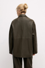 Жакет оливкового цвета