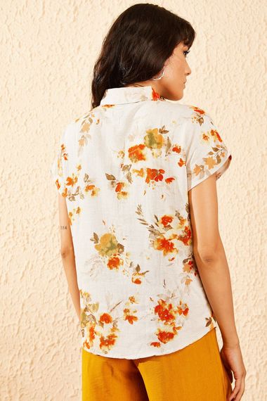 Qadın üçün güllü, yarasa qollu köynək 10081044