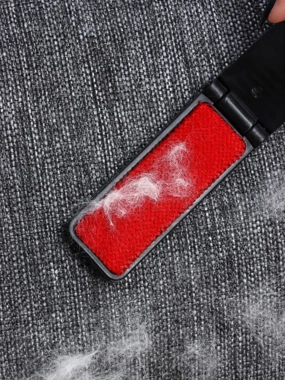 Щётка для одежды складная, 0,6×3,5×9,5 см, цвет чёрный