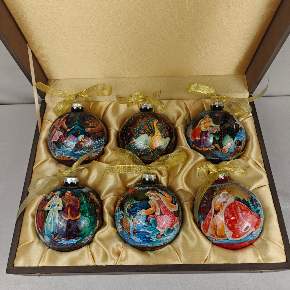 Сувенирный набор из 6-ти коллекционных ёлочных шаров " Сказки" с ручной росписью Палех