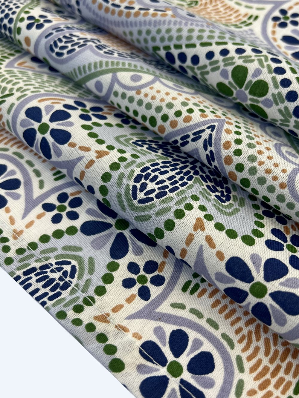 Постельное белье "Бисер" 2-спальный   наволочки 50х70 2шт Простынь на резинке 160х200 см  Пододеяльник 175х215 см  Сказка сатин