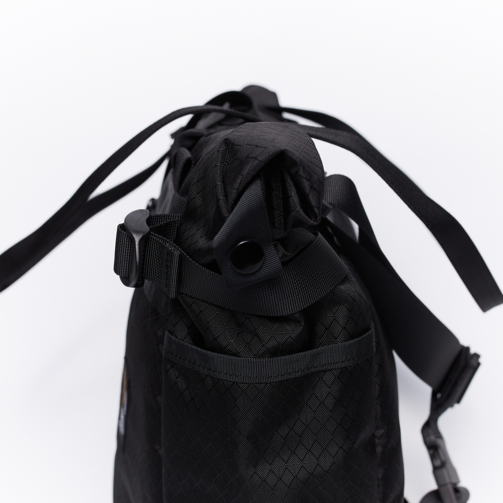 Сумка Tote Part of Cube L черный