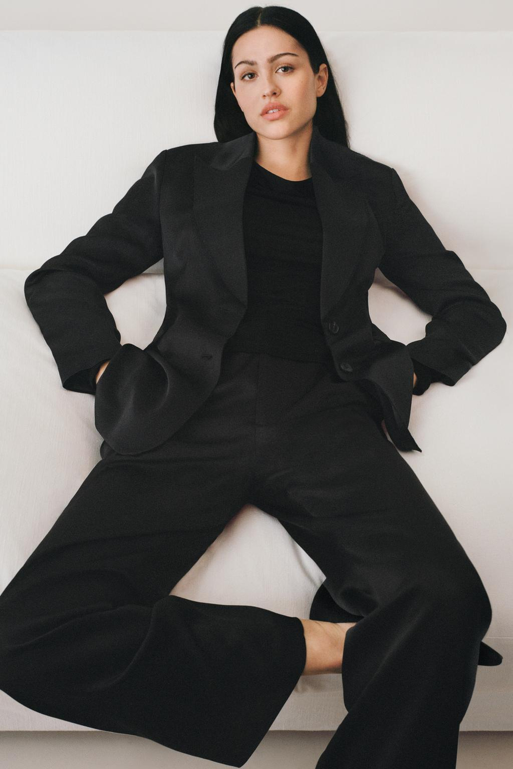 ZARA АТЛАСНЫЙ КОСТЮМНЫЙ ПИДЖАК — 50TH ANNIVERSARY, ЧЕРНЫЙ