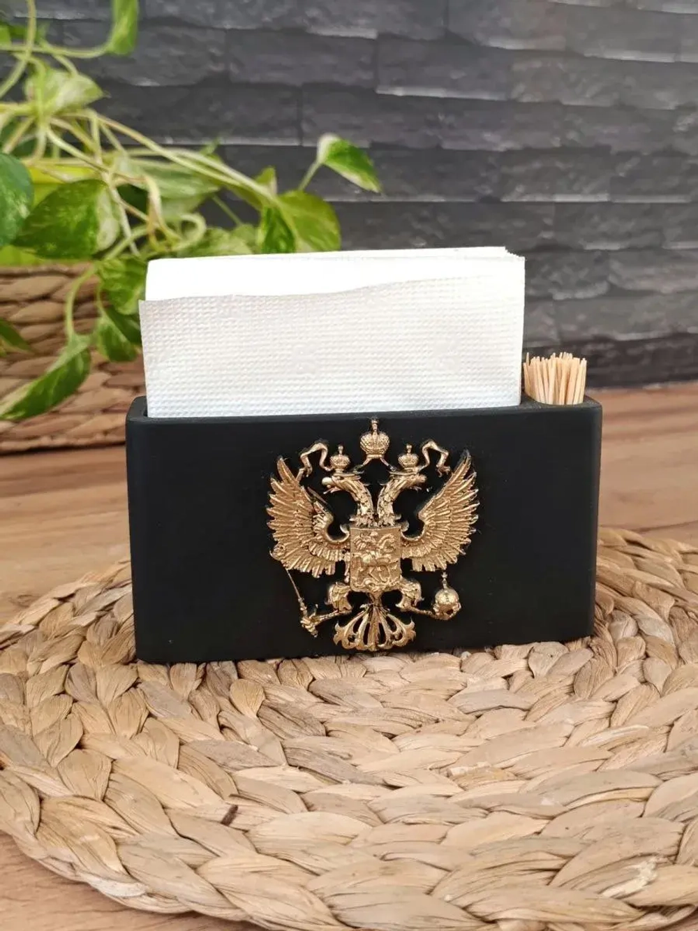 Салфетница черная с золотым гербом