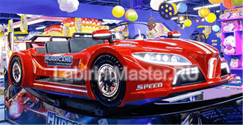 Атракцион «Летающая красная машина»