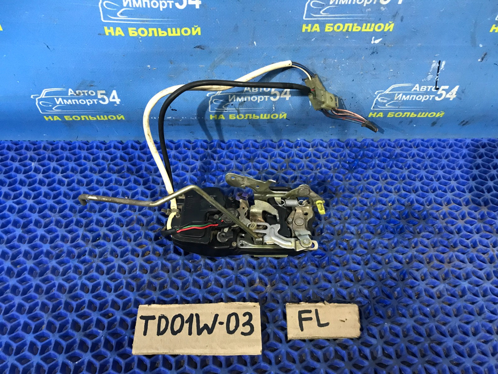 Замок двери передней левой SUZUKI ESCUDO 1995