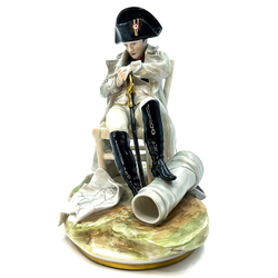 Император Наполеон. Фарфор. Шайбе-Альсбах, Тюрингия, сер. ХХ века.