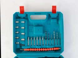 Дрель-Шуруповерт Makita Шуруповерт аккумуляторный 12V, аккумуляторный, Макита 12В, 2 АКБ / Кейс с набором бит, свёрел и головок / шуруповерт с набором инструментов