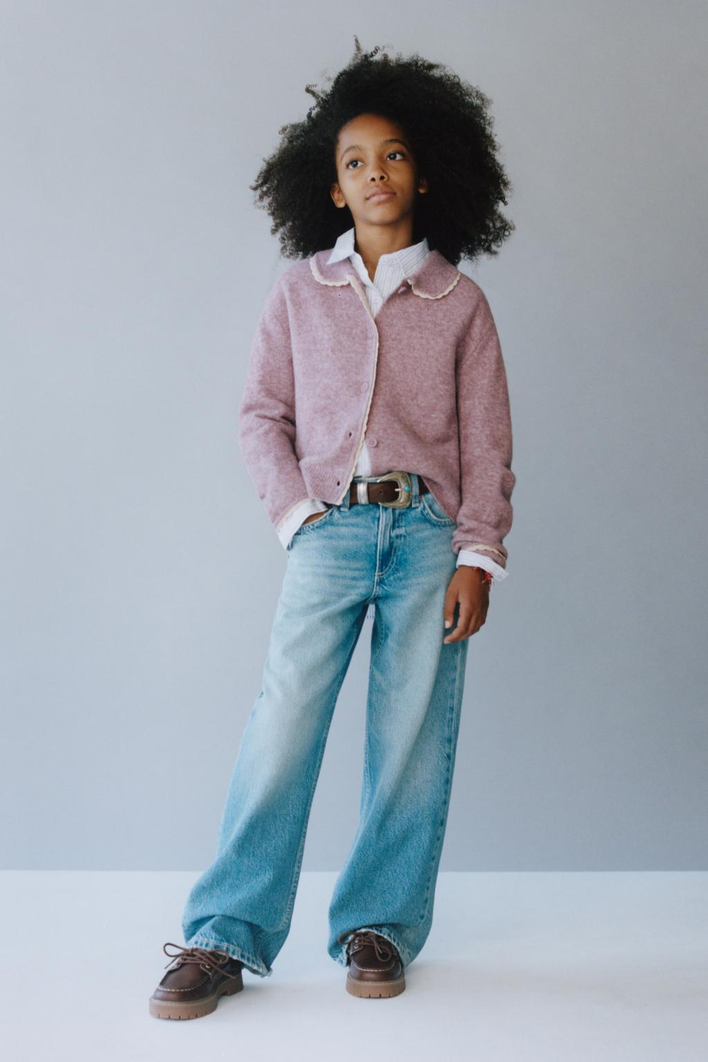 ZARA ВЯЗАНЫЙ КАРДИГАН С КРУЖЕВНОЙ ОТДЕЛКОЙ, ЦВЕТ МАЛЬВЫ