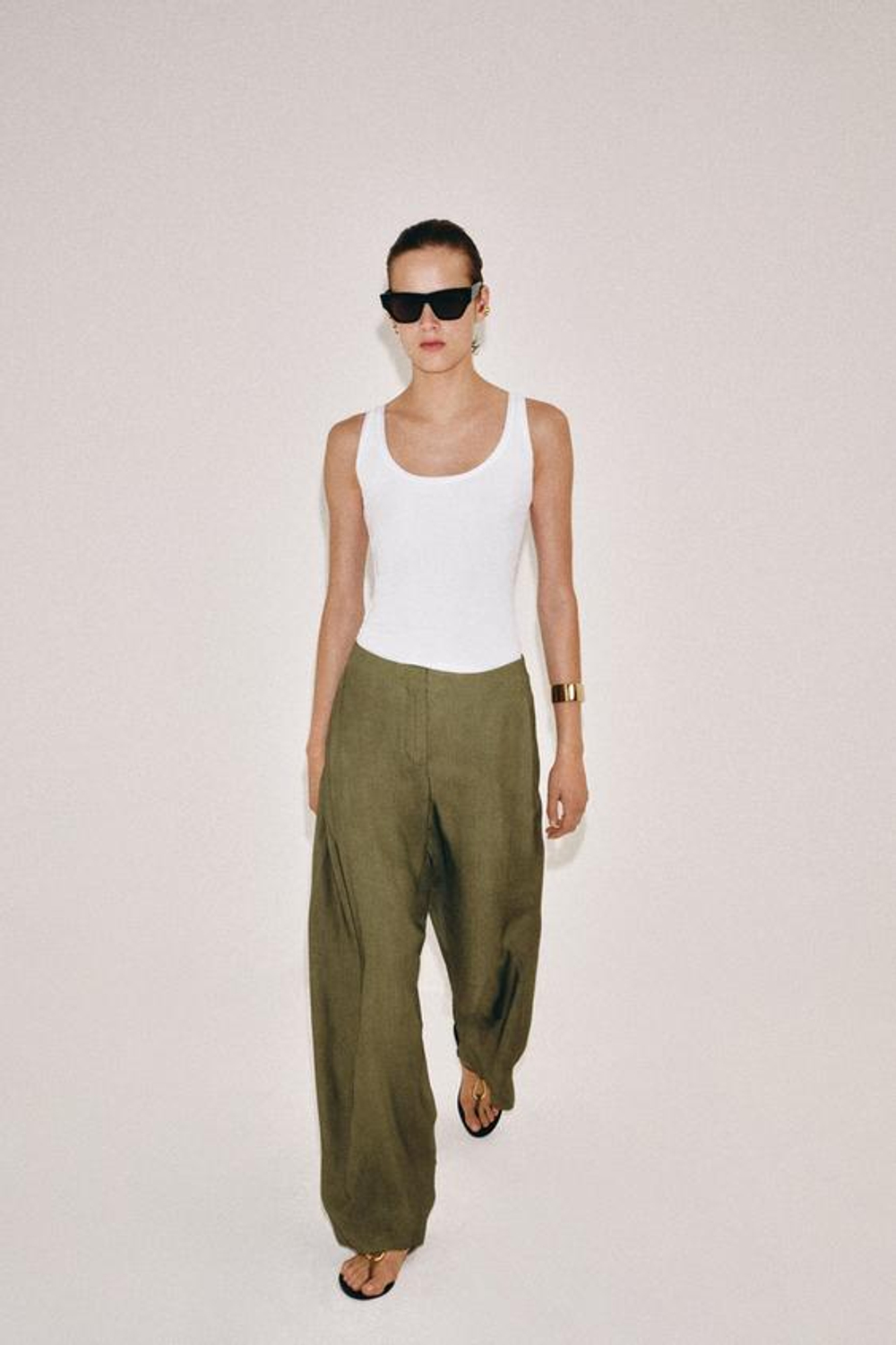 ZARA СТРУЯЩИЕСЯ БРЮКИ — ZW COLLECTION, ТЕМНО-ОЛИВКОВЫЙ