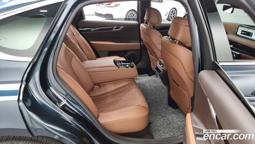 Genesis G80 (RG3) Бензин 2.5 Turbo AWD (11.2023)