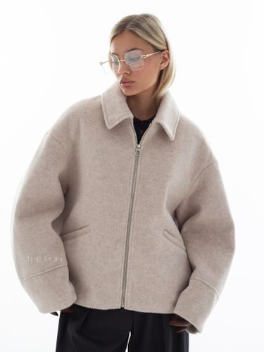 Бежевая шерстяная куртка на молнии