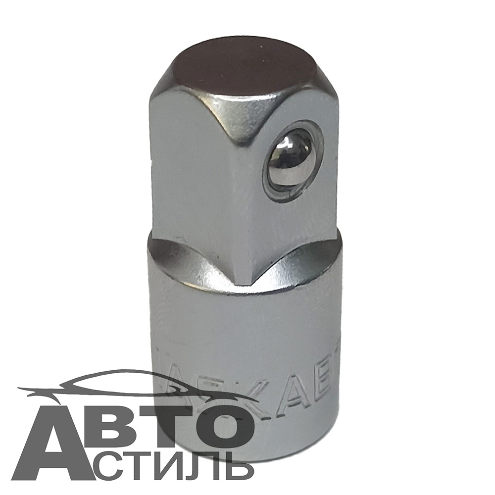 Переходник на трещетку 3/8"(F)-1/2"(M) МАЯКАВТО™ 80934м