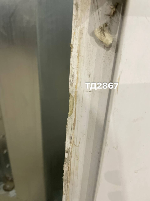 Дверь Пластиковая Б/У Входная 225(в) х 210(ш)