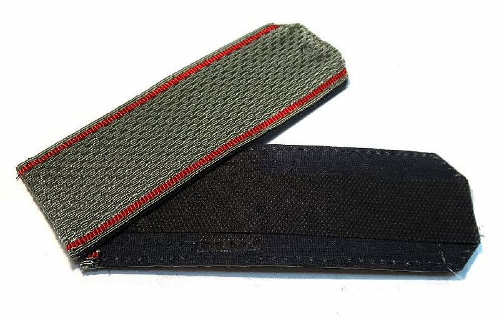 Погоны светло-оливковые красный кант