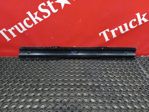 Кронштейн обшивки двери левой 2020г.