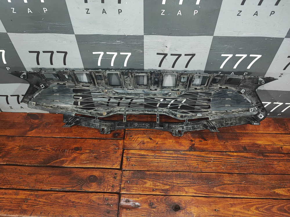 Решетка радиатора Kia Ceed 3 (CD) 21-нв Б/У Оригинал 86351J7DB0