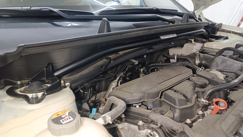 Распорка передних стоек Kia Sportage (5-го поколения) NQ (ПОД ЗАКАЗ)