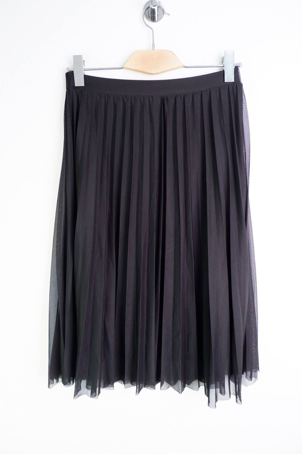 Юбка-плиссе модного образа, визуально на 44/46 размер