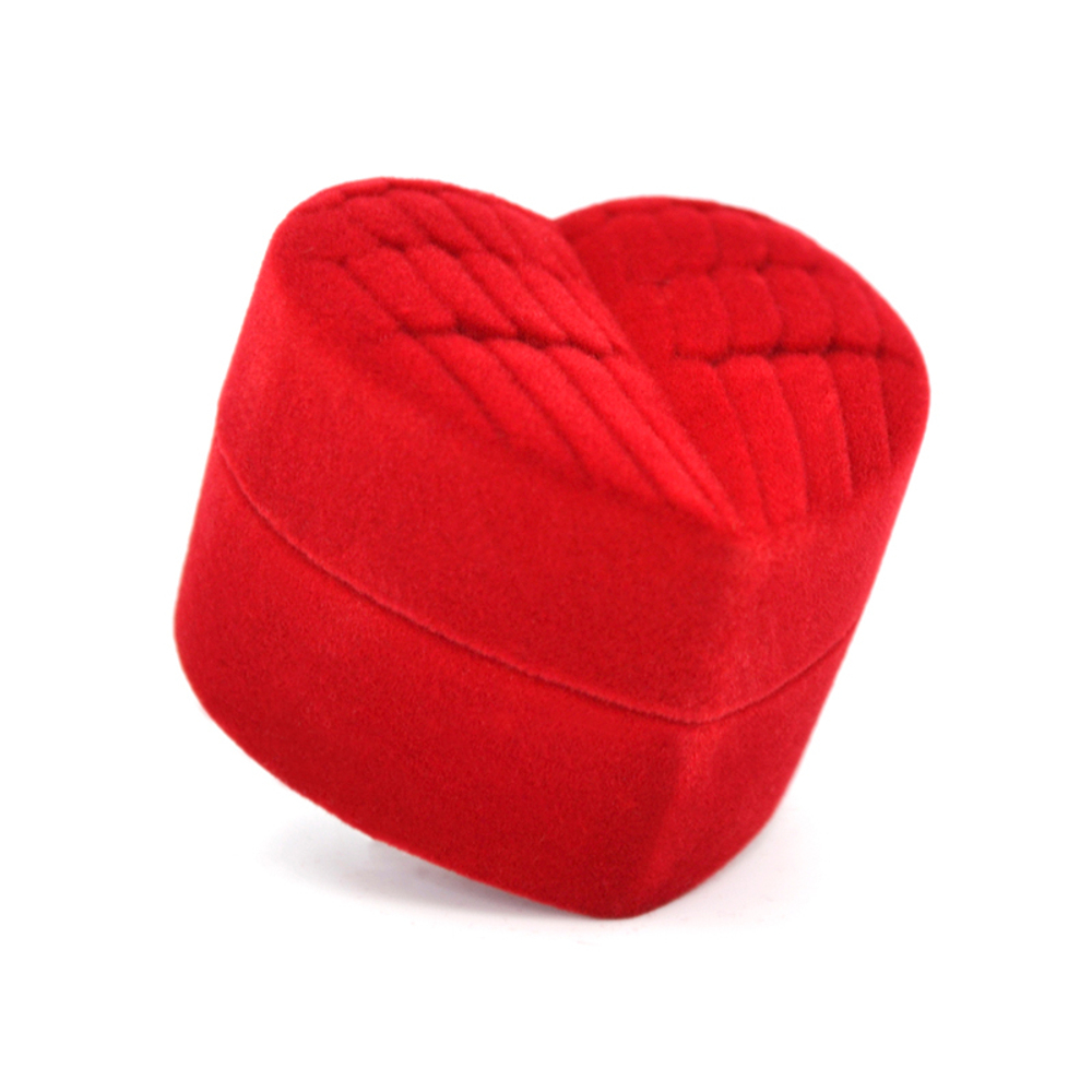 Ювелирный футляр в виде сердечка с крылышками для кольца и серёг