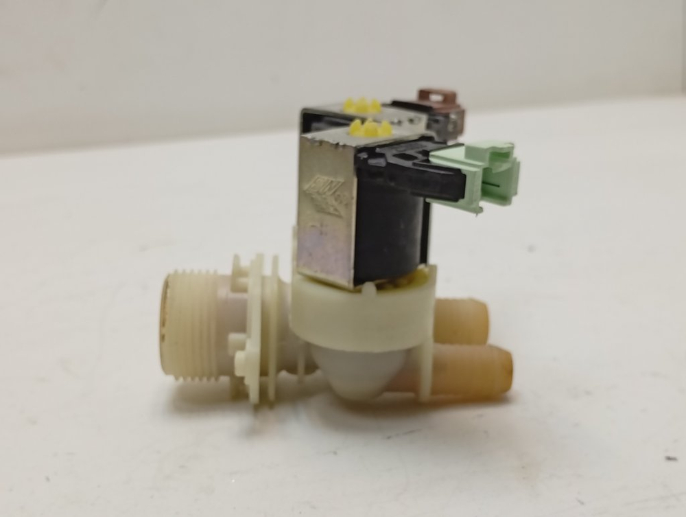 LS60840L кт54 Клапан подачи воды для стиральной машины AEG 132518600 б/у