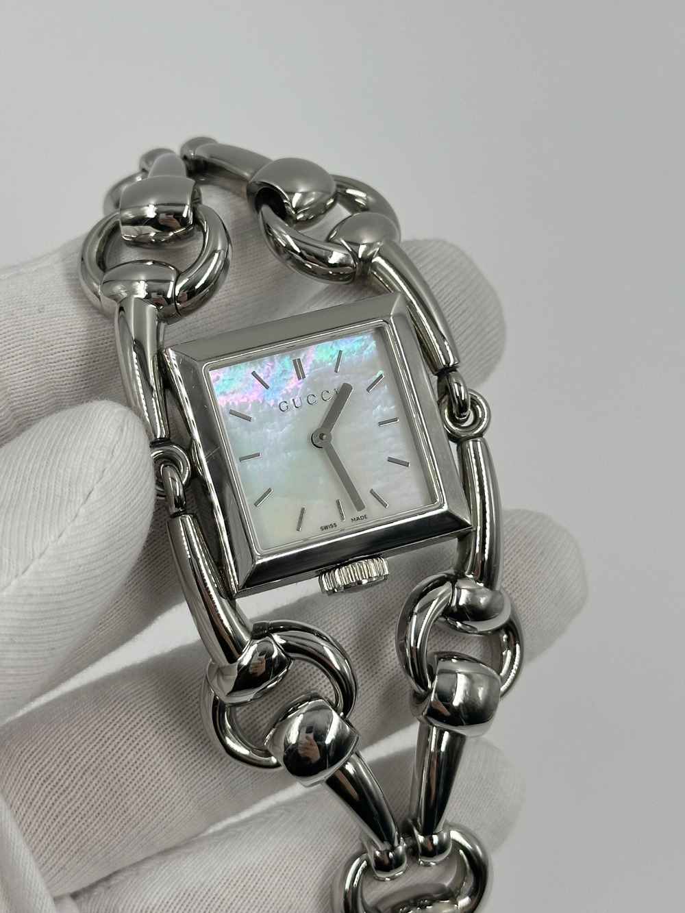 Часы Gucci Signoria