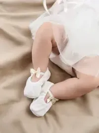 Пинетки атласные "Молоко" 0+