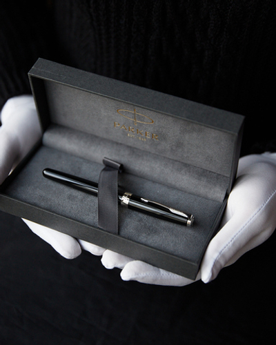 Ручка-роллер Parker Sonnet T539, цвет: Laque Black СT 1931501, стержень: F, цвет чернил: black, в подарочной упаковке