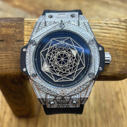 Часы Hublot