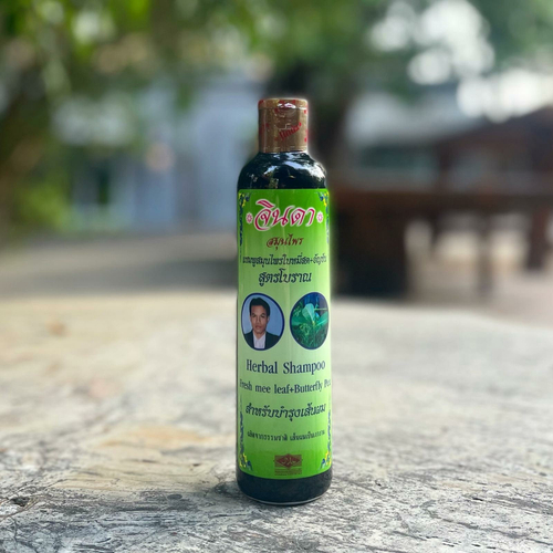 Лечебный тайский шампунь для роста и против выпадения волос Джинда Herbal Shampoo Fresh mee-leaf+Butterfly Pea Jinda