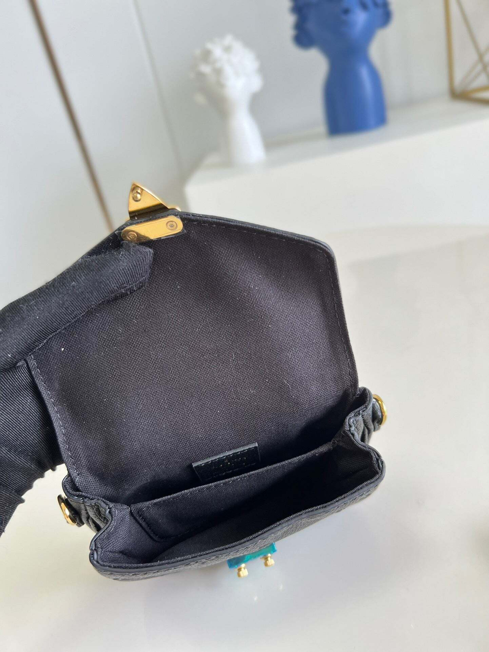 Louis Vuitton Micro Metis