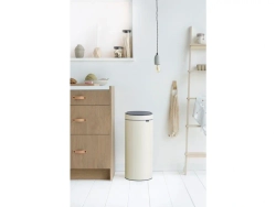 Brabantia Корзина для мусора Touch 30 л бежевая