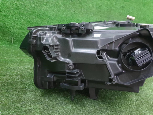 Фара правая BMW X3 G01 (2021-н.в.) LED