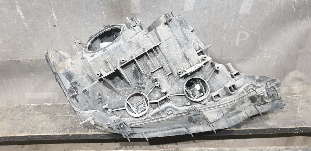 Фара левая ксенон BMW 3-Series (F30) 11-16 Б/У Оригинал 63117314531