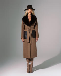 Женское шерстяное пальто с мехом бобра