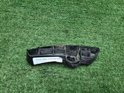 Кронштейн заднего бампера Toyota RAV4 4 CA40 15-19