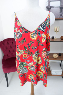 Топ Papaya с цветами 48-50 размер