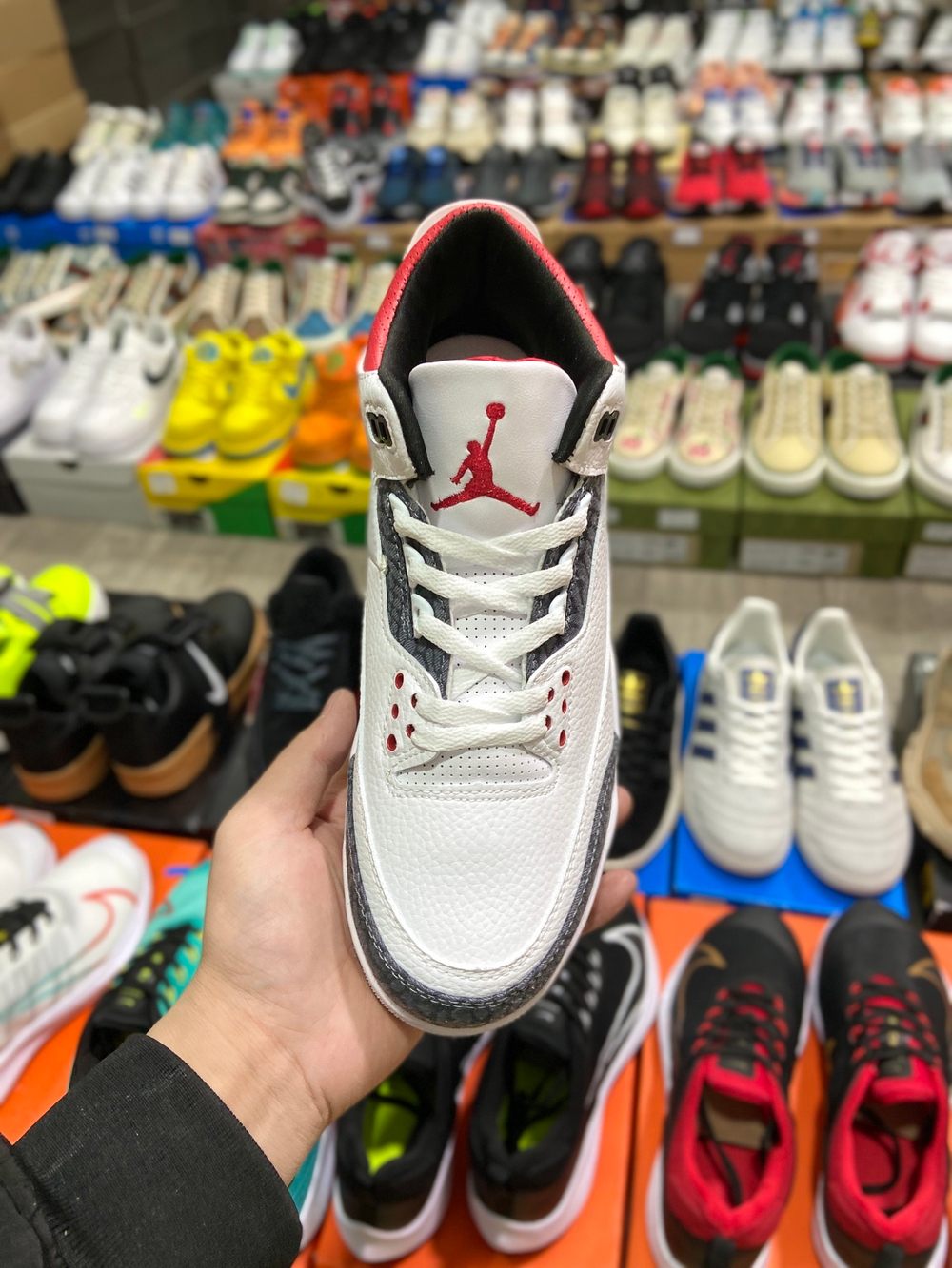 Air Jordan 3 Retro SE Denim “Fire Red”