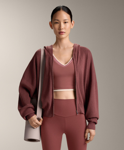 Oysho Вязаная куртка Rib с капюшоном, линялый махагон