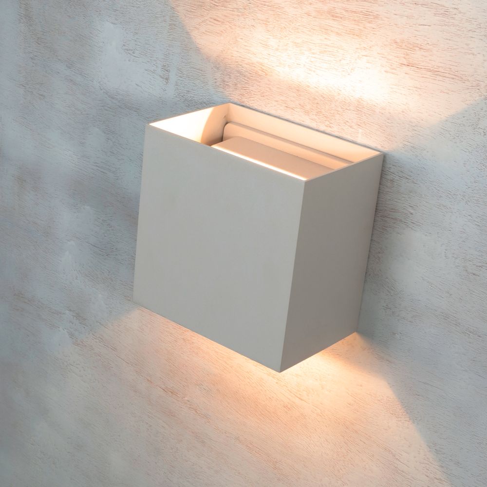 7435 Настенный уличный светильник Davos