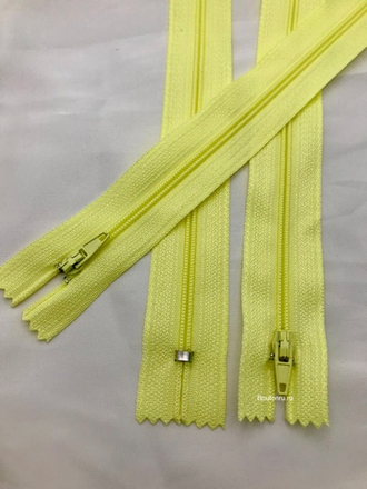 Молния светло-желтая (лимонная)