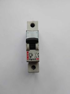 АЗС Legrand C 1/16A DX 03386(407263)