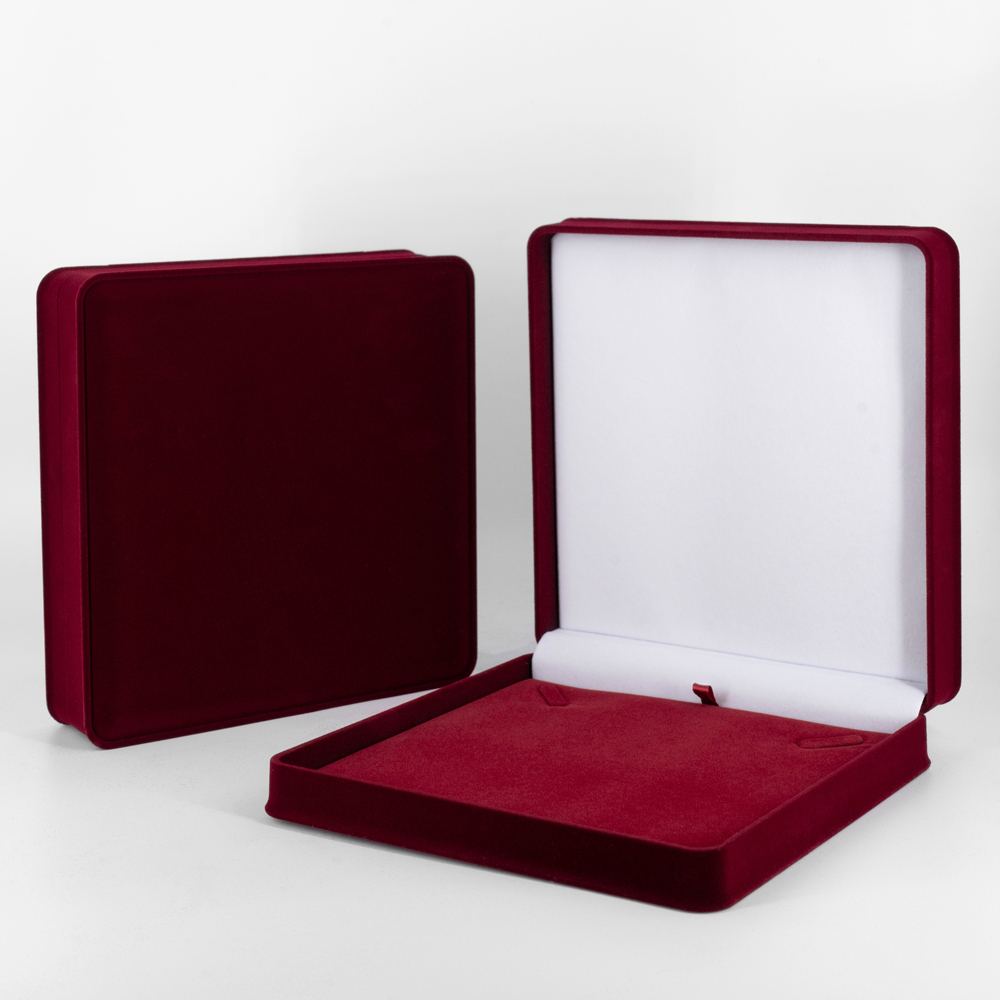 Квадратная упаковка для колье