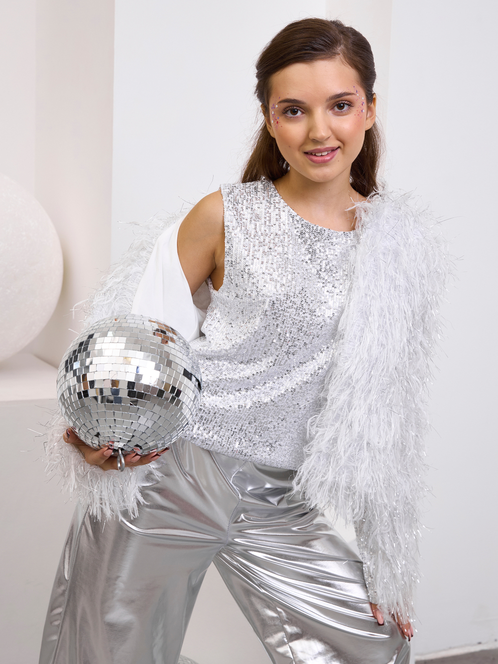 Костюм тройка брючный праздничный с пайетками для девочки металл серебро