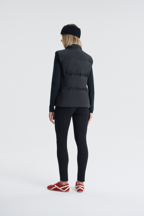 Жилет пуховый Lily