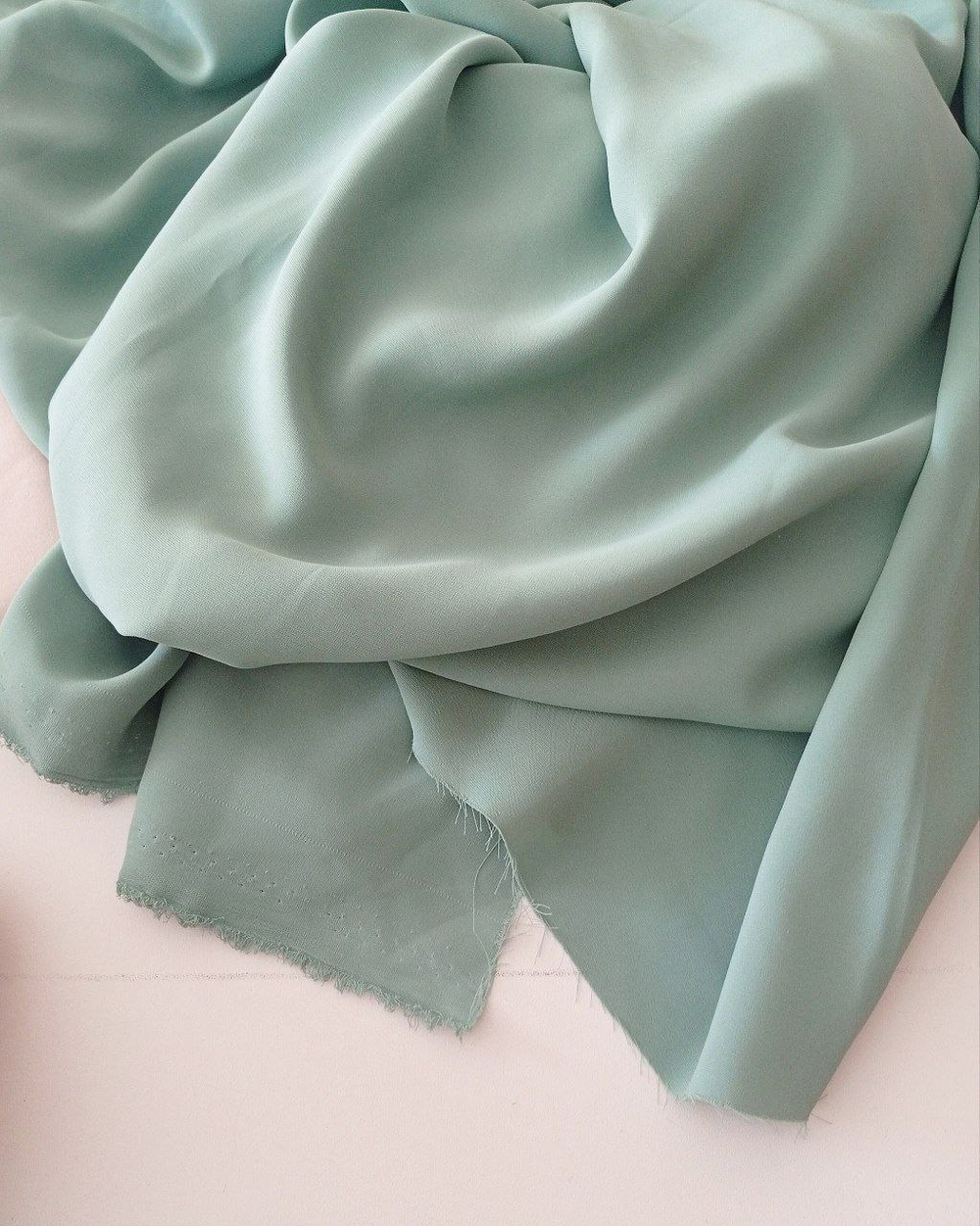 Дубайский шелк. Цвет- Шалфей, 1,55м